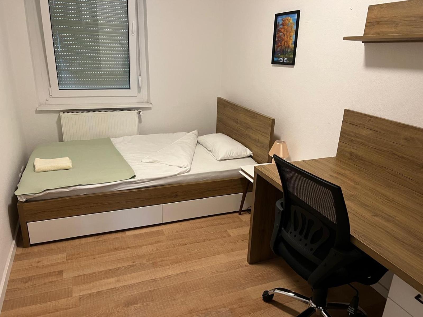 Stuttgart-Mitte Appartement Buitenkant foto
